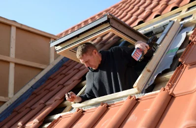 Pose de fenêtres de toit Velux aux Hermites